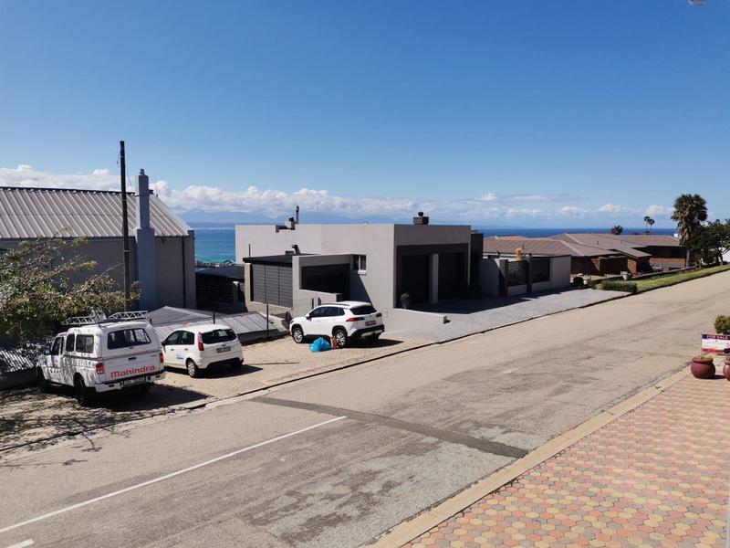 To Let 2 Bedroom Property for Rent in Mossel Bay Central Western Cape